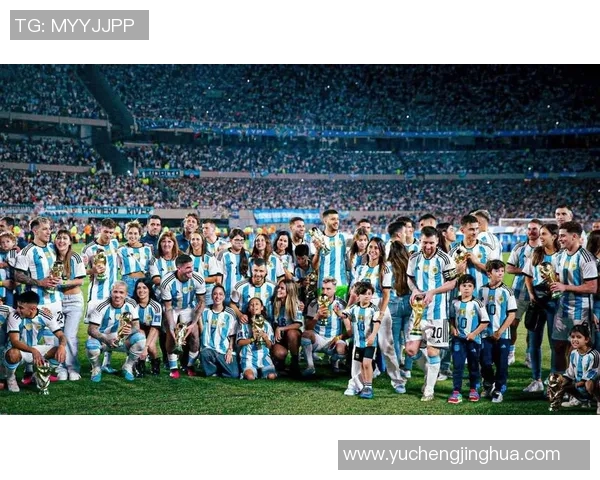 梅西又立功！巴萨3-1胜格拉纳达，追平皇马